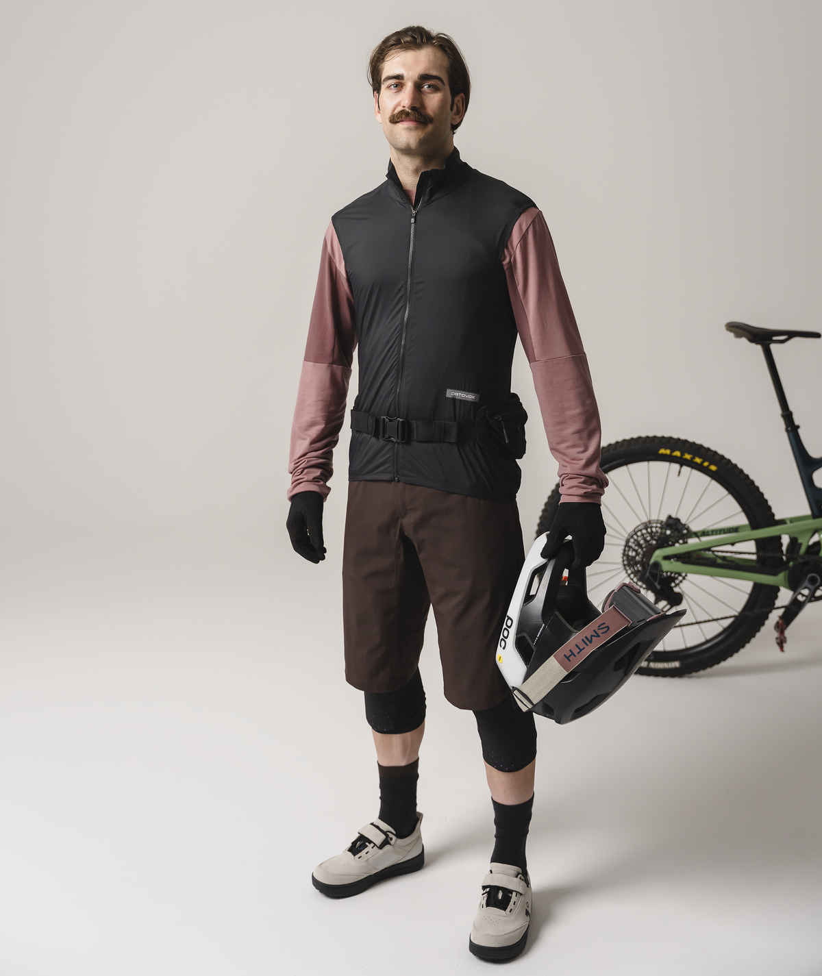 SEQUENCE WIND VEST M black raven