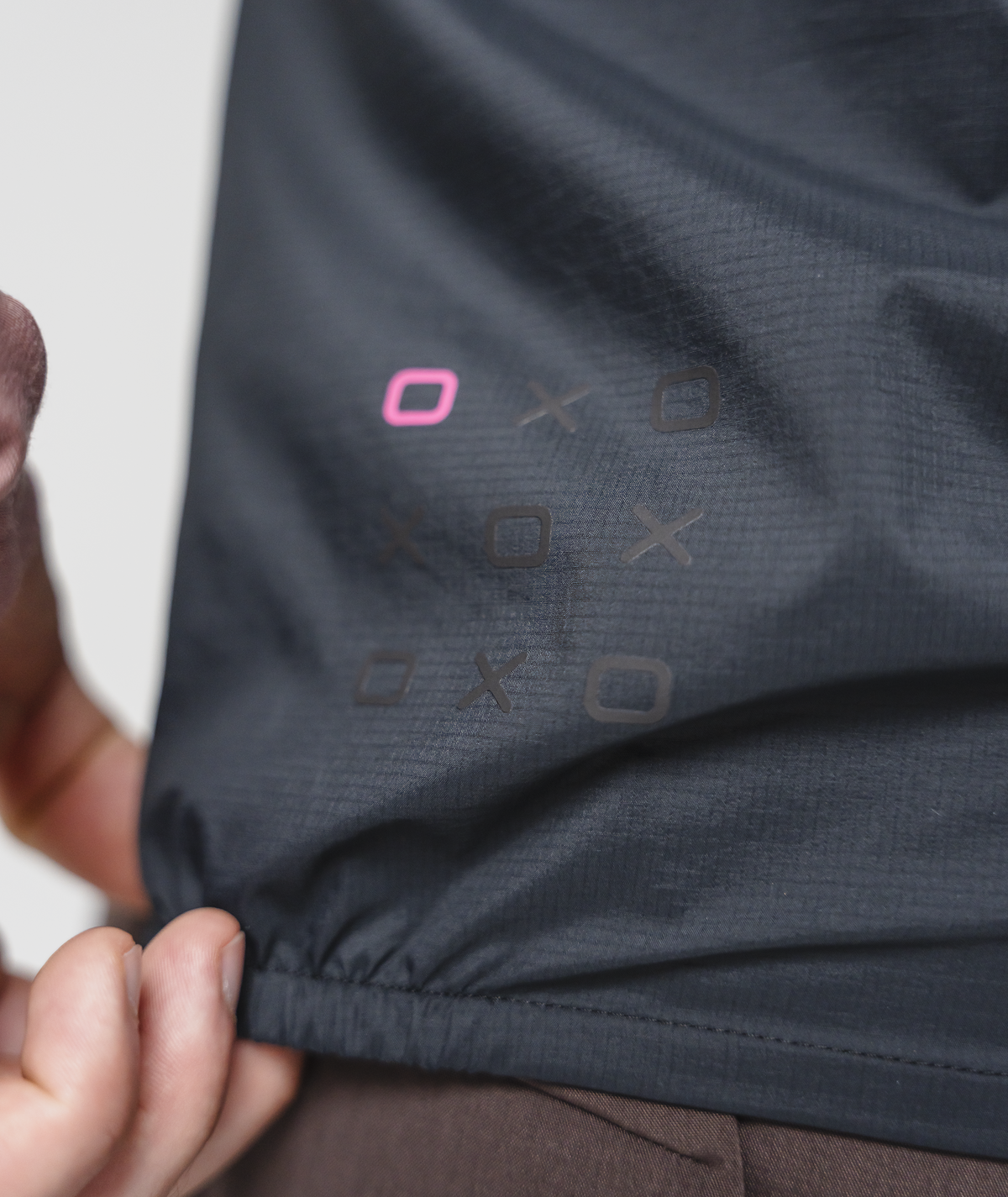SEQUENCE WIND VEST M black raven