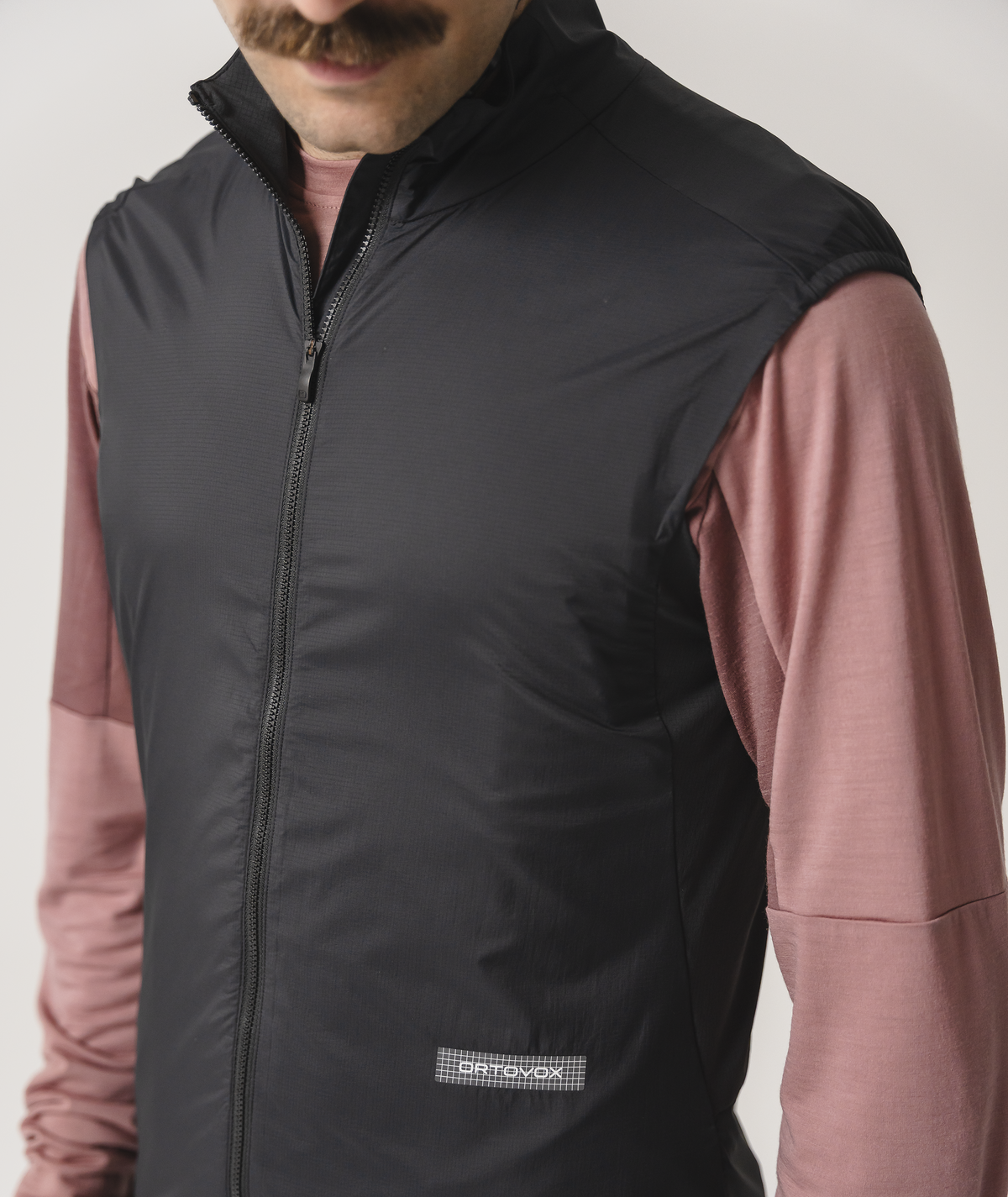 ORTOVOX SEQUENCE WIND VEST M black raven