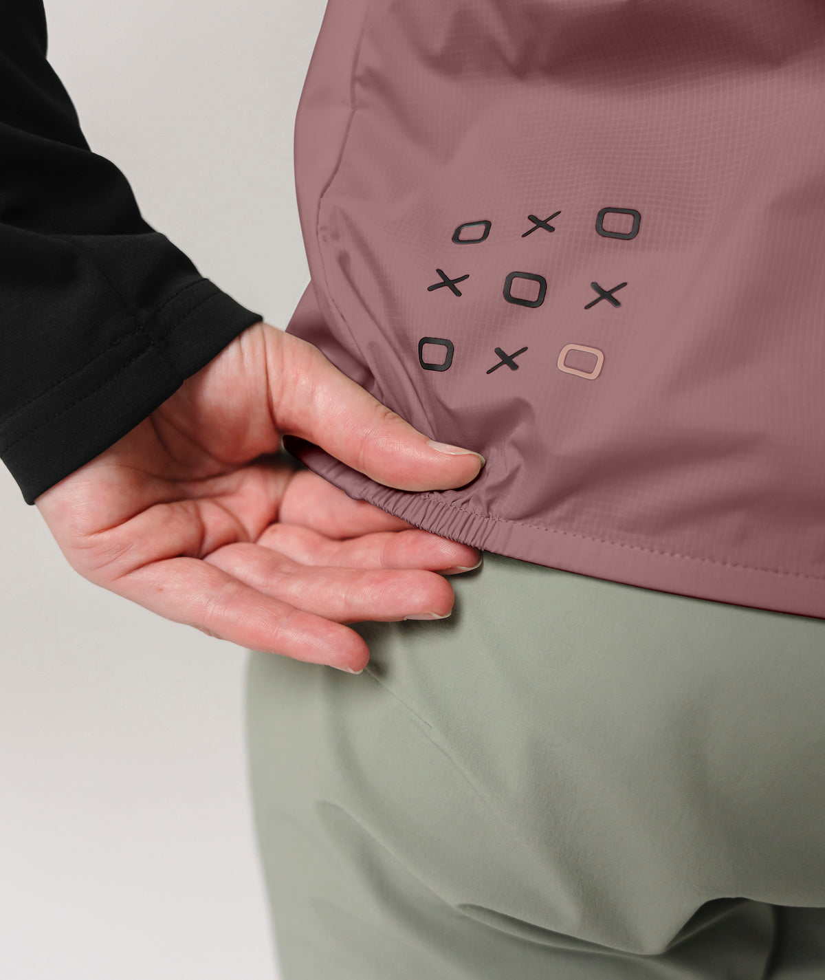 SEQUENCE WIND VEST W chestnut