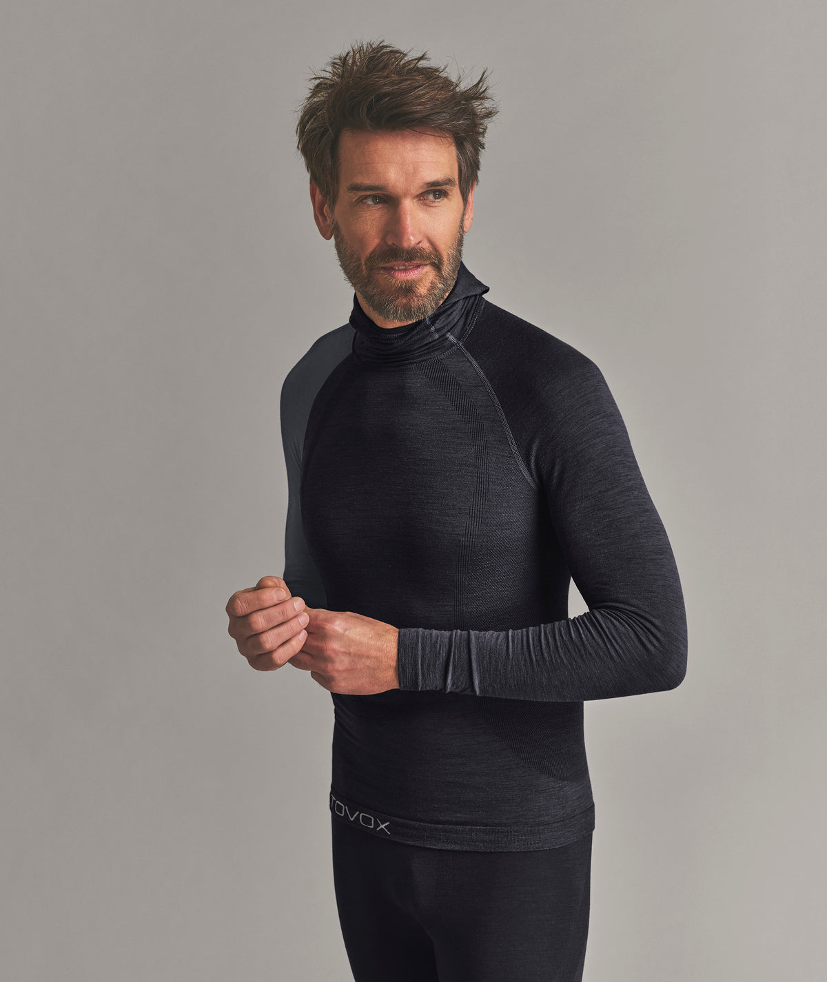 ORTOVOX 120 COMP LIGHT HOODY M black raven