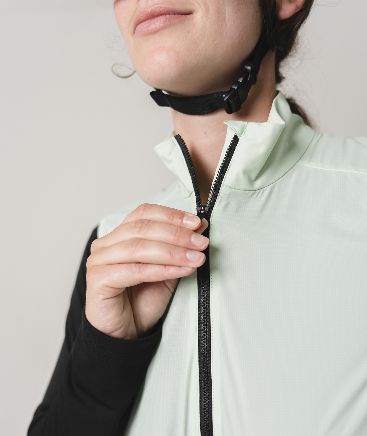 ORTOVOX SEQUENCE WIND VEST W green acid