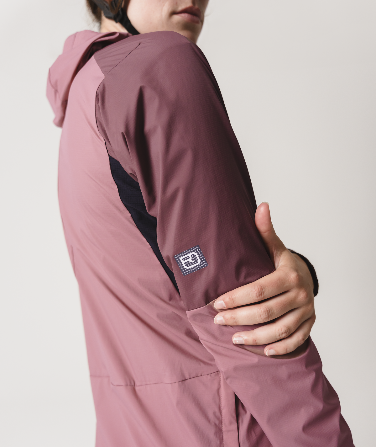 SEQUENCE WIND JACKET W dusk rose