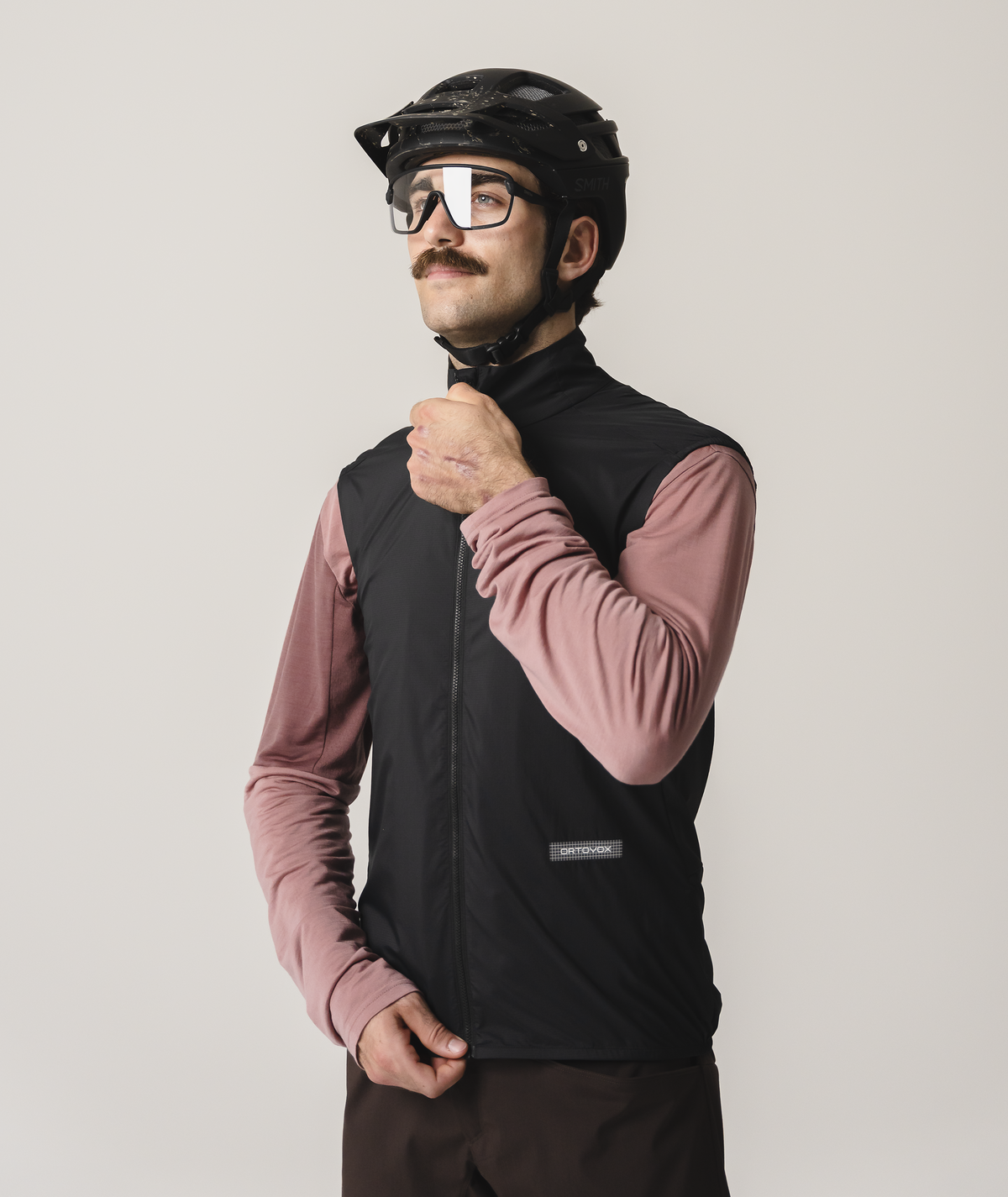 SEQUENCE WIND VEST M black raven
