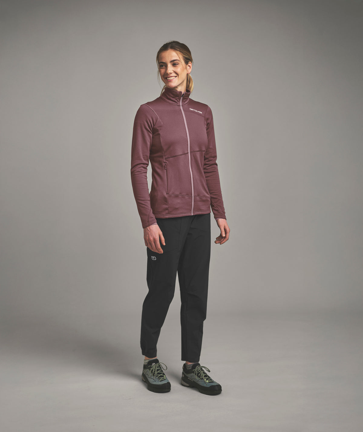 ORTOVOX FLEECE LIGHT JACKET W black raven