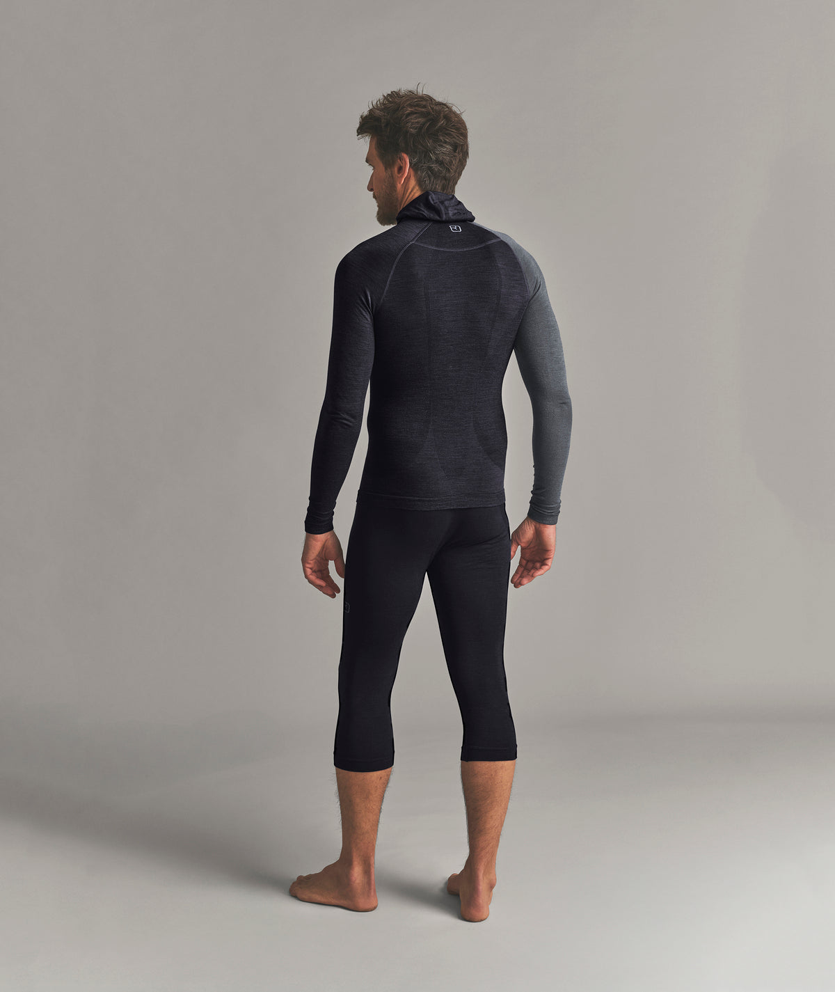 ORTOVOX 120 COMP LIGHT HOODY M black raven